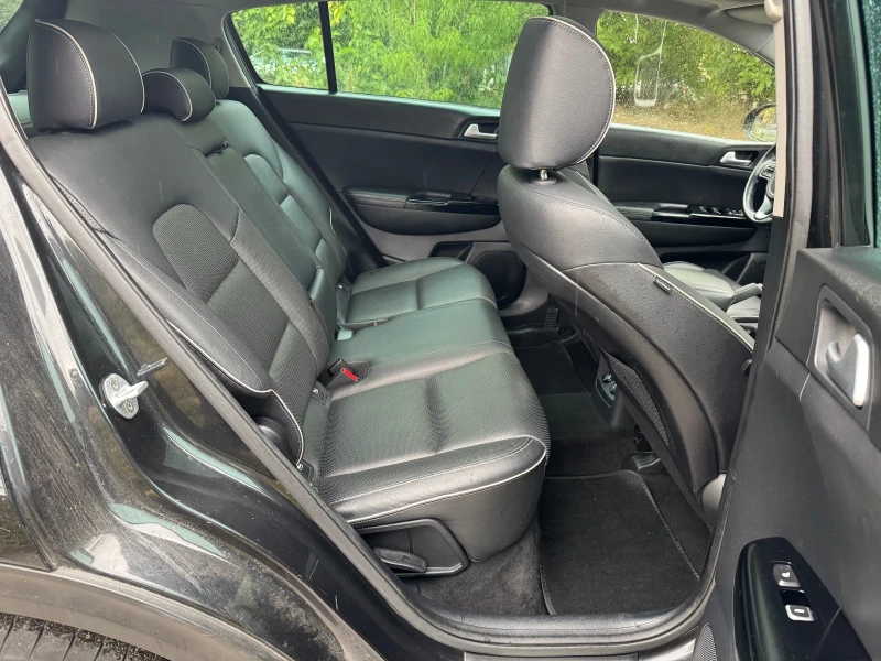 Kia Sportage 2.0D 4x4 КОЖА НАВИ 2-КЛЮЧА КАМЕРА 197Х.КМ ПАНОРАМА, снимка 10 - Автомобили и джипове - 51990925