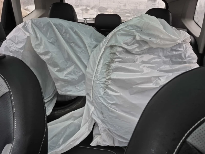 VW Taos * Highline * CARFAX * БЕЗ ПЪРВОНАЧАЛНА ВНОСКА, снимка 11 - Автомобили и джипове - 53085933