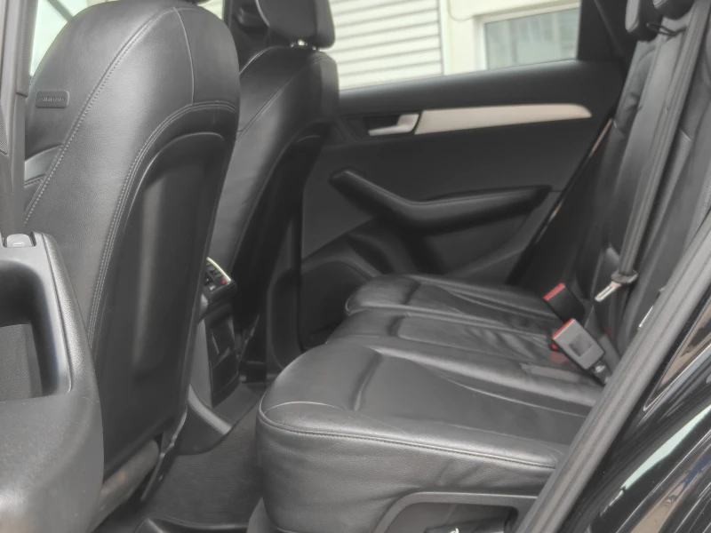 Audi Q5 2.0TDI, снимка 16 - Автомобили и джипове - 53293451