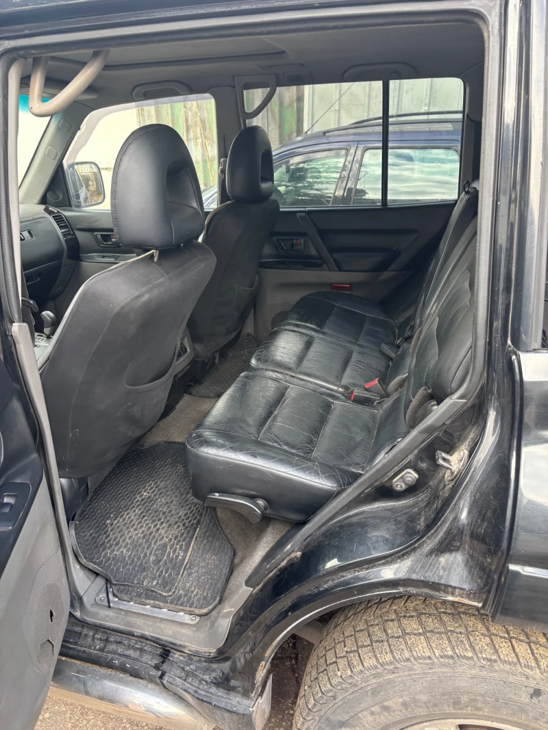 Mitsubishi Pajero, снимка 8 - Автомобили и джипове - 53441267