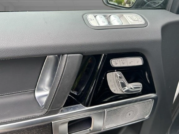 Mercedes-Benz G 500 = AMG Line = Night Package Гаранция, снимка 6 - Автомобили и джипове - 53076082