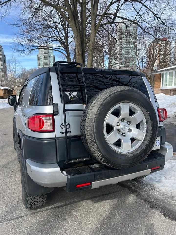 Toyota Fj cruiser CARFAX /CarPlay Android Auto, LED off road lights - изображение 6