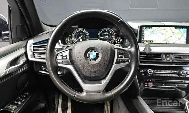BMW X5 30D * M SPORT * HUD * 2018 * 360 * БЕЗ ИНЦИДЕНТИ, снимка 5 - Автомобили и джипове - 56116320