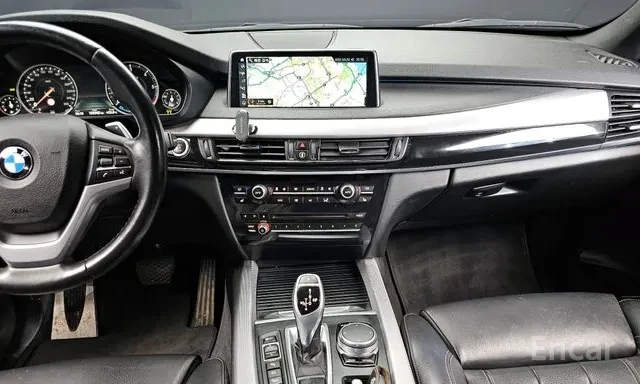 BMW X5 30D * M SPORT * HUD * 2018 * 360 * БЕЗ ИНЦИДЕНТИ, снимка 7 - Автомобили и джипове - 56116320