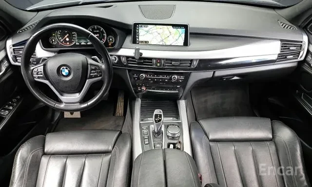 BMW X5 30D * M SPORT * HUD * 2018 * 360 * БЕЗ ИНЦИДЕНТИ, снимка 9 - Автомобили и джипове - 56116320