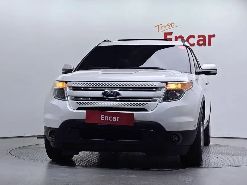 Ford Explorer 3.5 AWD - САМО 30% АВАНС, снимка 3 - Автомобили и джипове - 56368584
