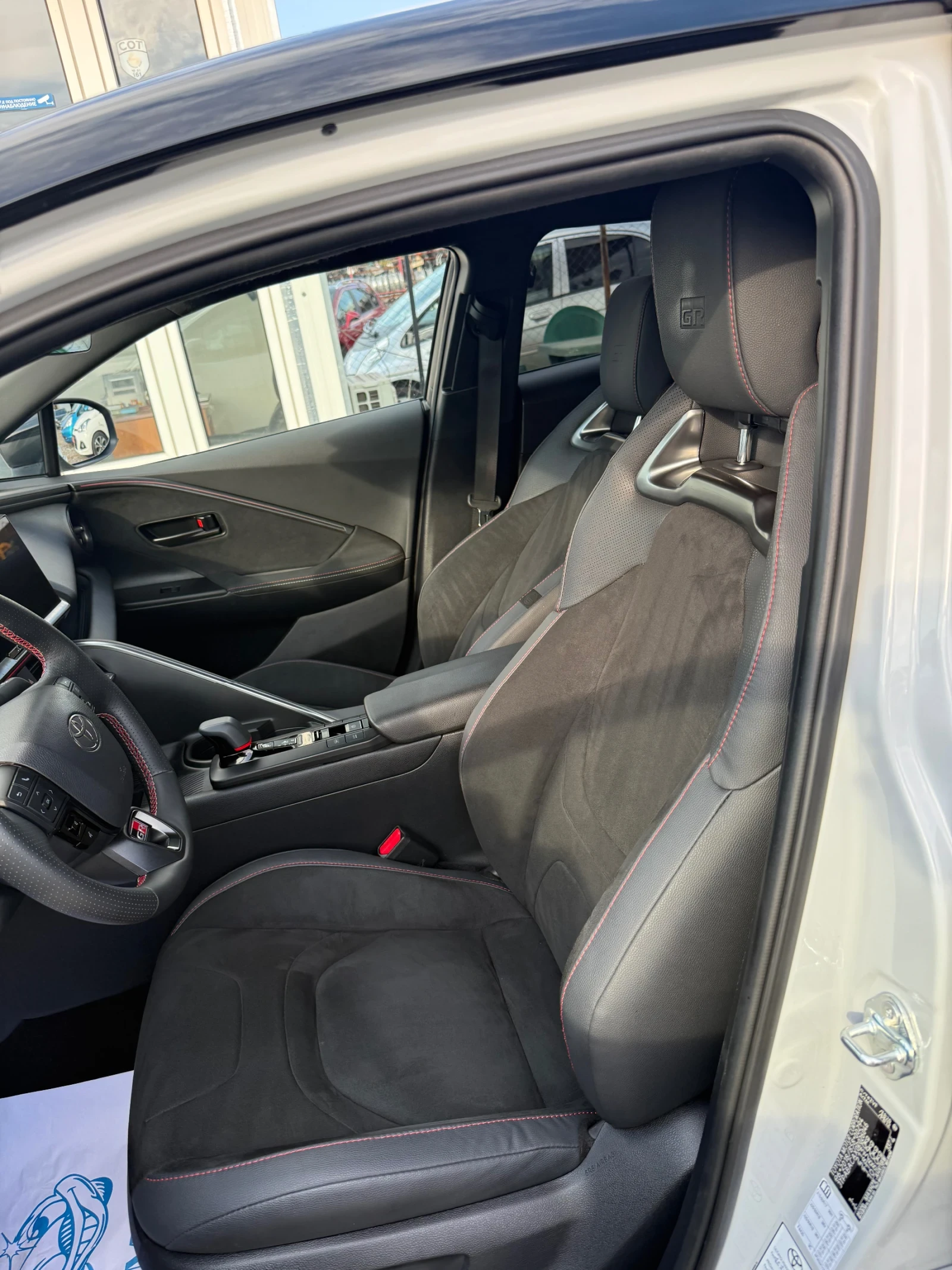 Toyota C-HR GR SPORT 220. Plugin Hibrid PNEV - изображение 10