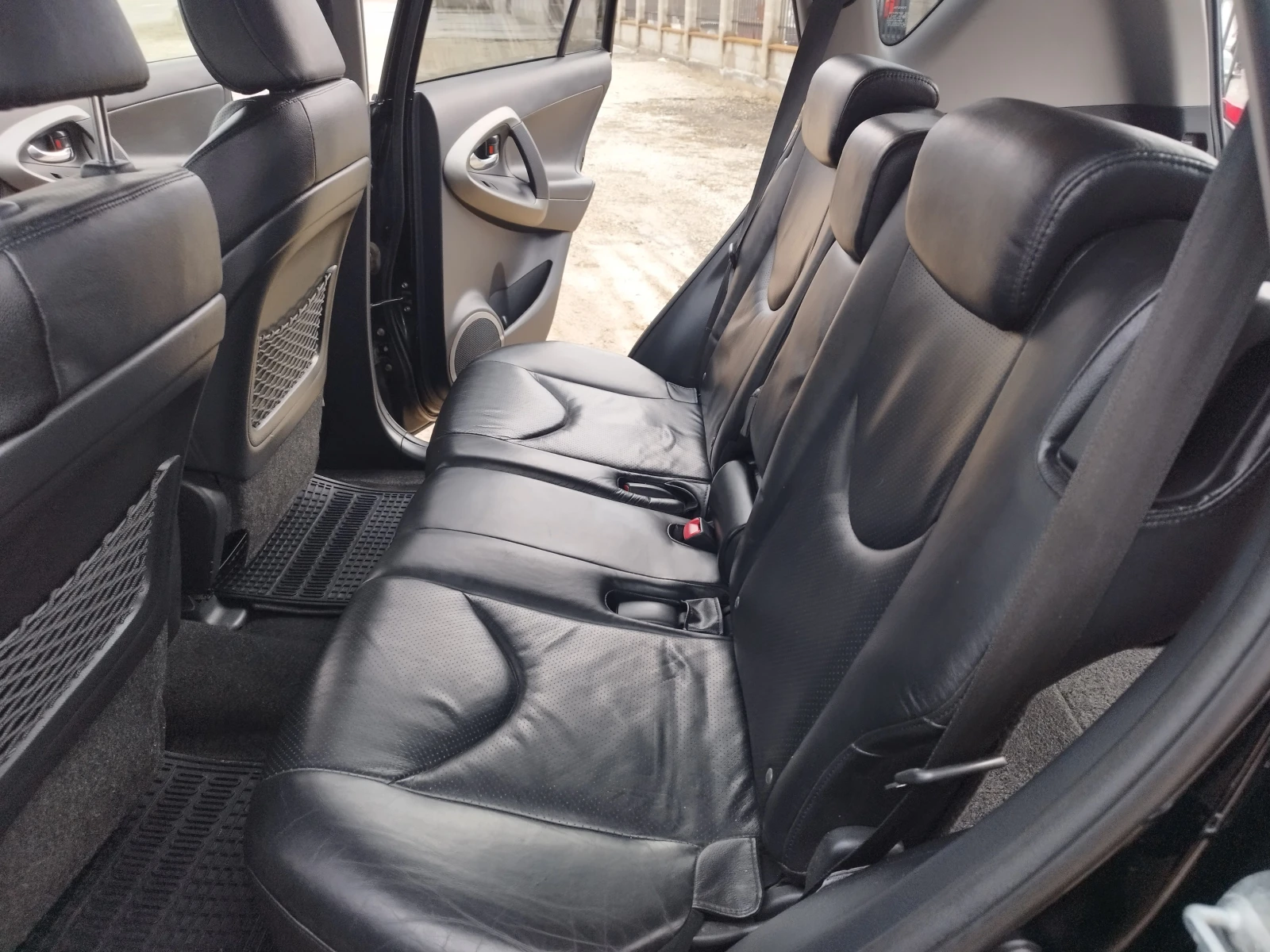 Toyota Rav4 2.2 D4D 150kc 4x4 | Mobile.bg � ����������� 12