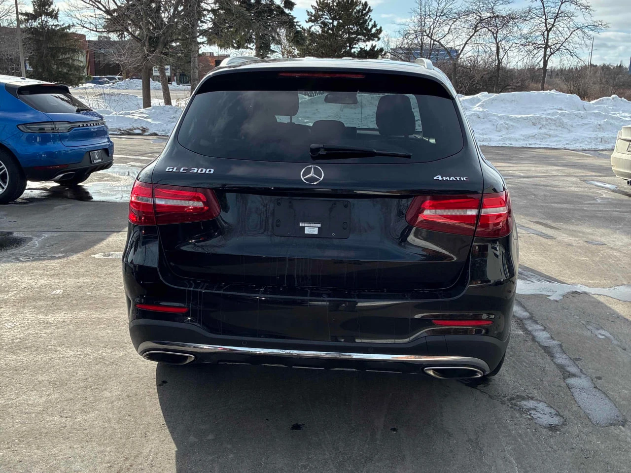 Mercedes-Benz GLC 300 4MATIC * 360 КАМЕРА* ПОДГРЕВИ* ПАНОРАМА* ДВА КЛЮЧА - изображение 4