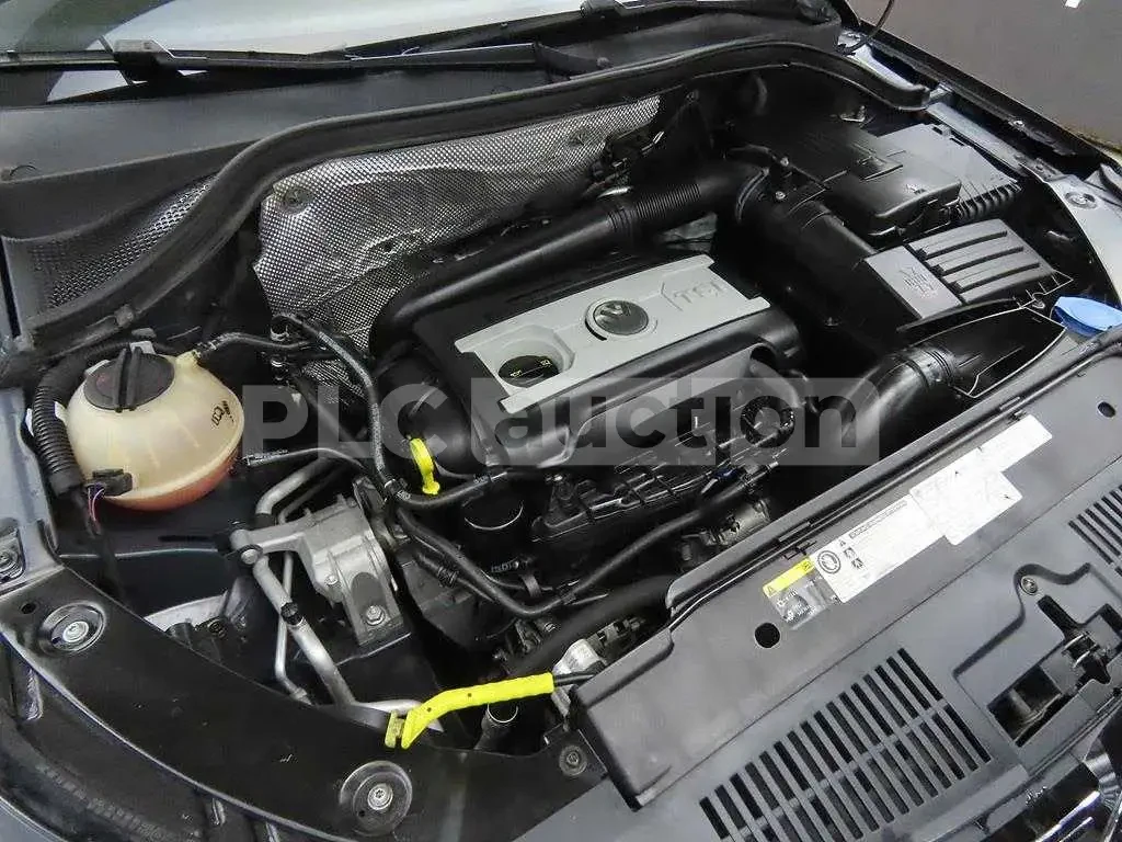 VW Tiguan, снимка 12 - Автомобили и джипове - 54205760