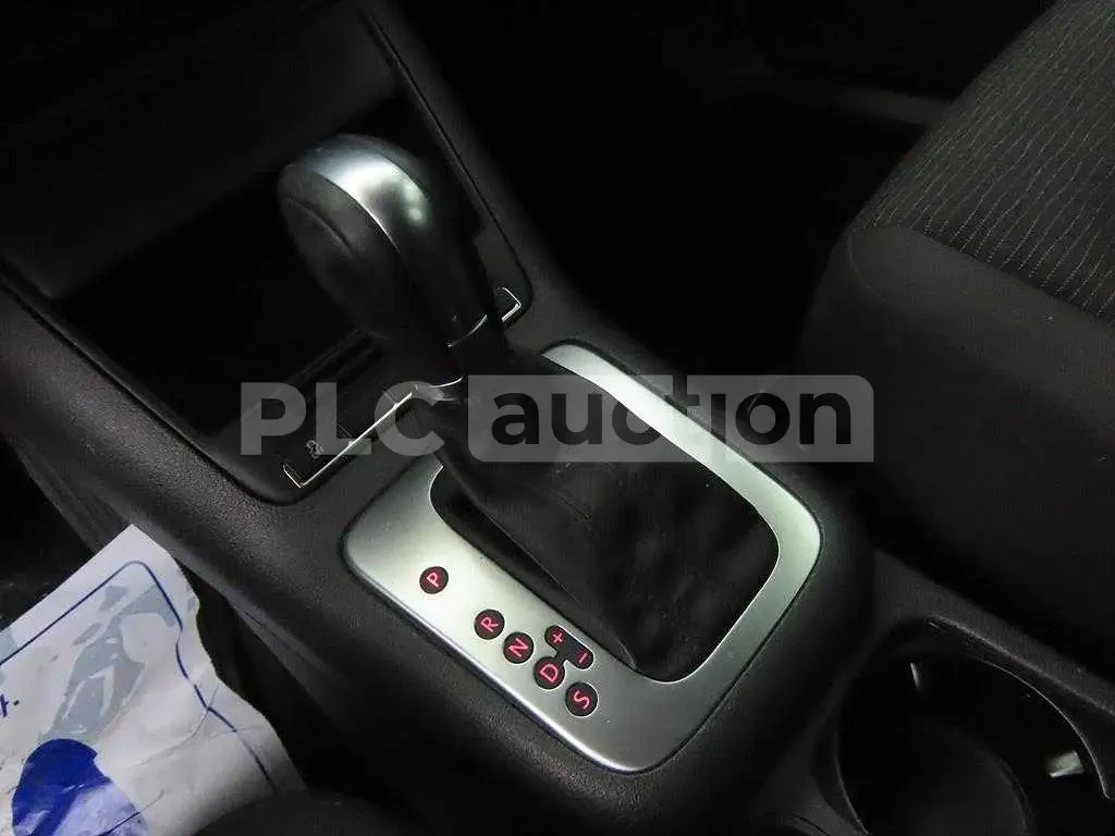 VW Tiguan, снимка 11 - Автомобили и джипове - 54205760