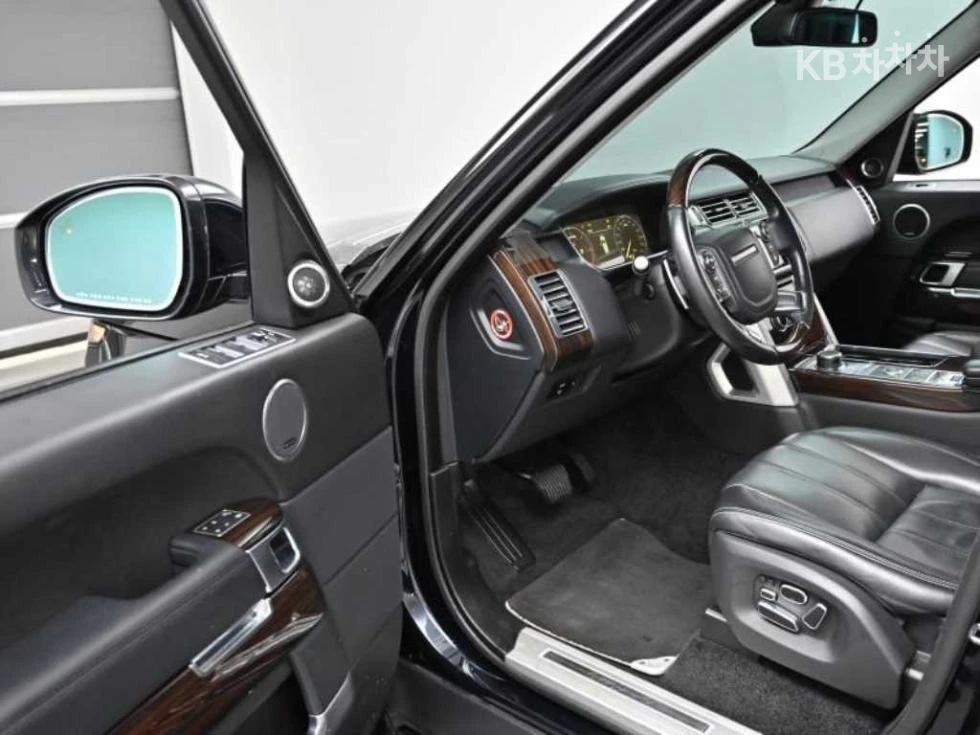 Land Rover Range rover, снимка 11 - Автомобили и джипове - 54767989