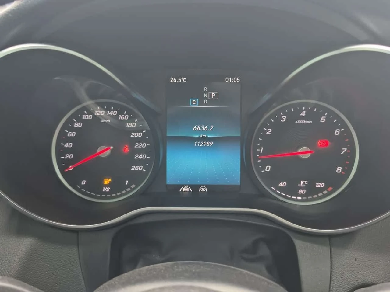 Mercedes-Benz GLC 300 * CARFAX * ДИСТРОНИК * 2 КЛЮЧА * ПАНОРАМА * , снимка 9 - Автомобили и джипове - 55007896