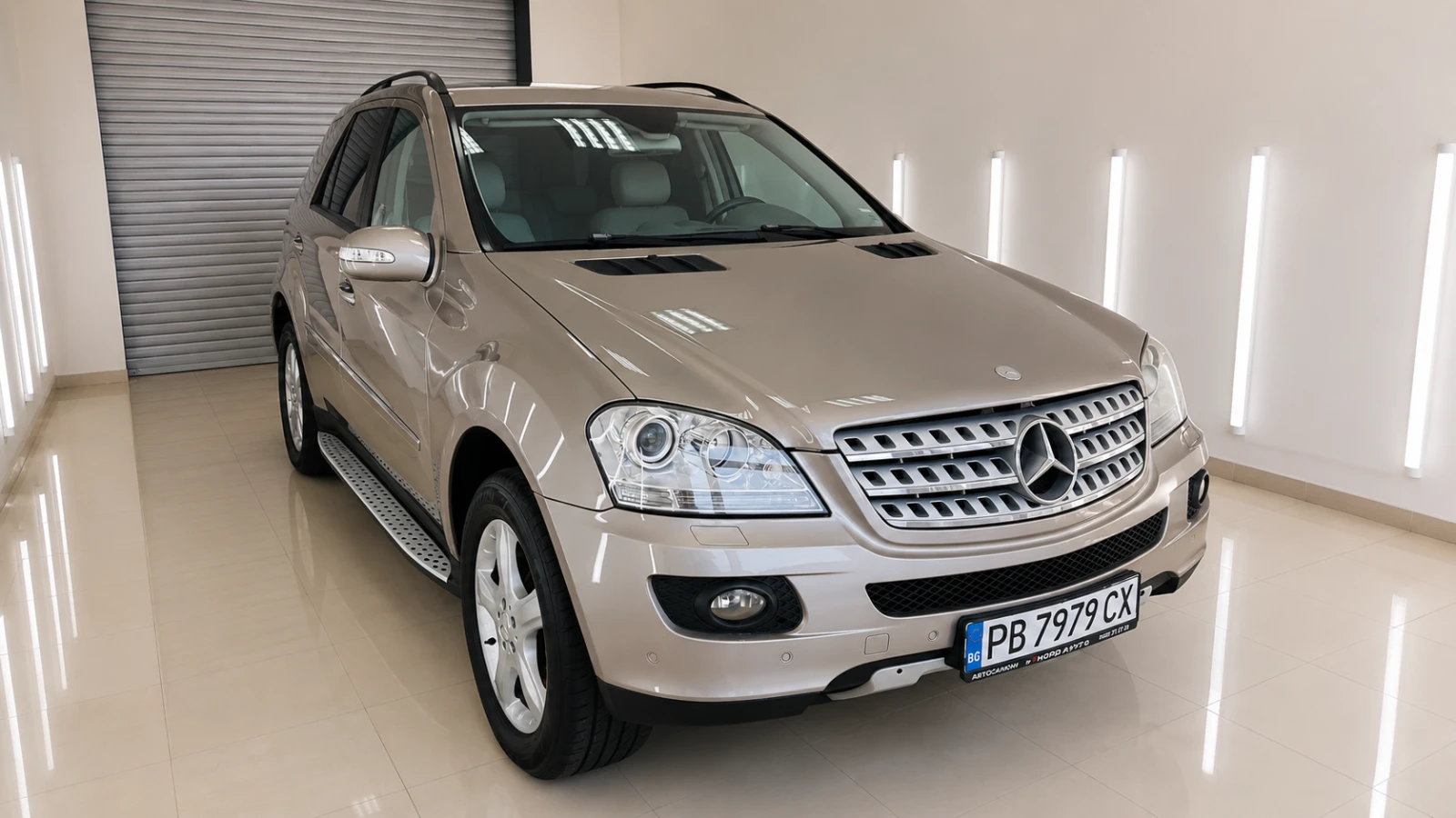 Mercedes-Benz ML 280 3.0 CDI 4 MATIC , снимка 2 - Автомобили и джипове - 55009439