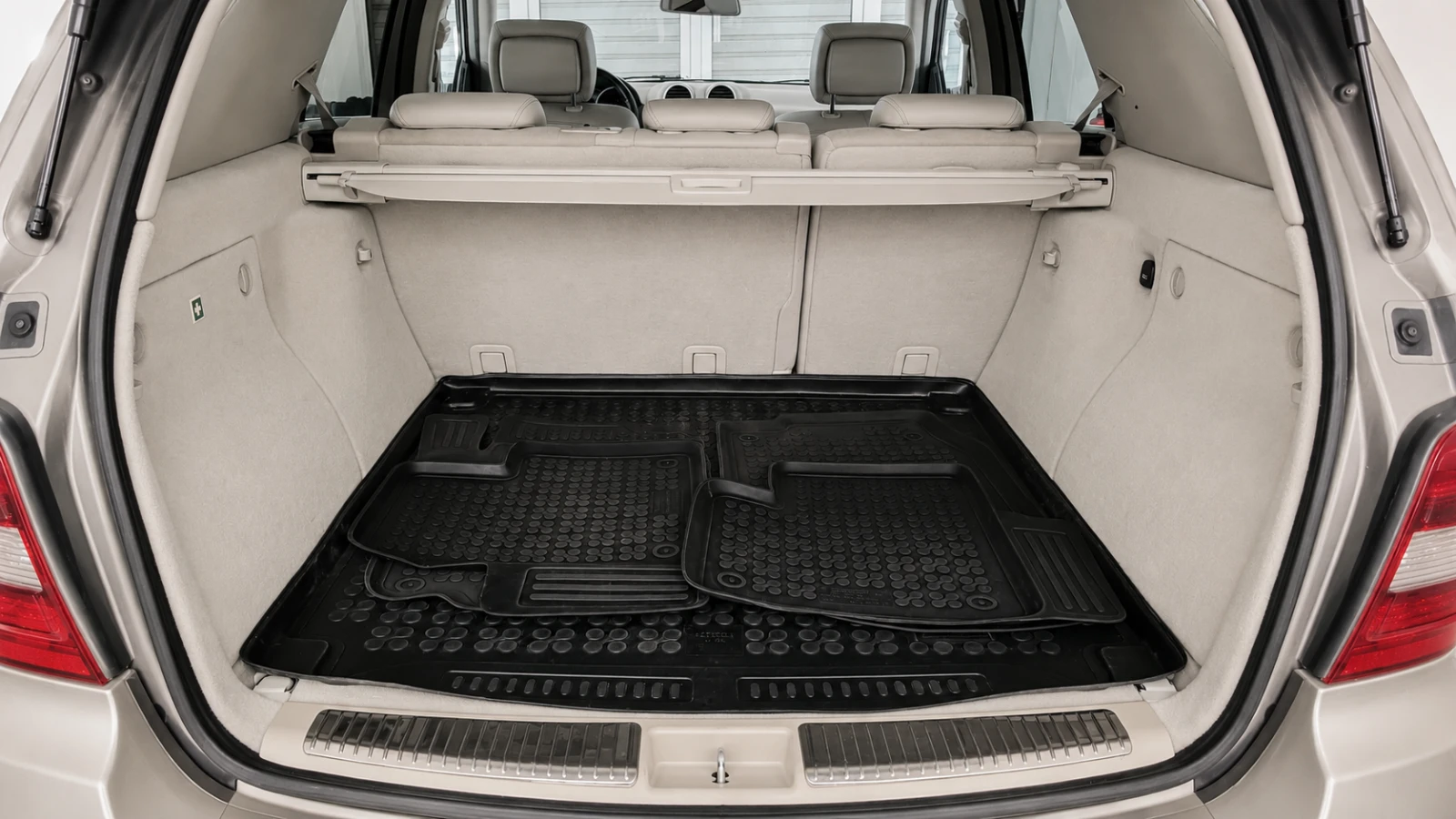 Mercedes-Benz ML 280 3.0 CDI 4 MATIC , снимка 13 - Автомобили и джипове - 55009439
