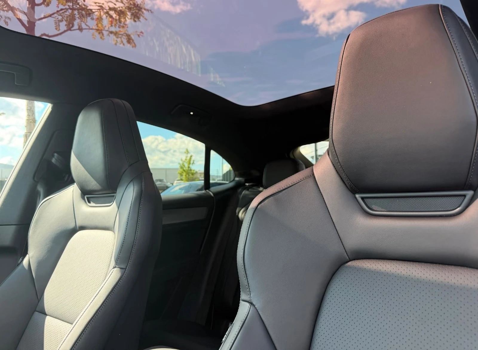 Porsche Cayenne ELECTRIC COUPE * NEW 2026* SPORT-DESIGN BOSE , снимка 8 - Автомобили и джипове - 55905756