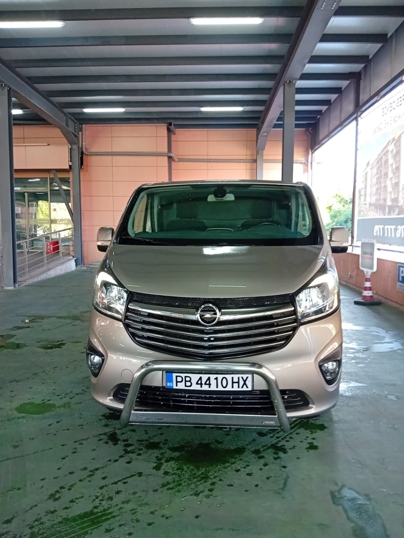 Opel Vivaro Sportive, снимка 3 - Бусове и автобуси - 47647635