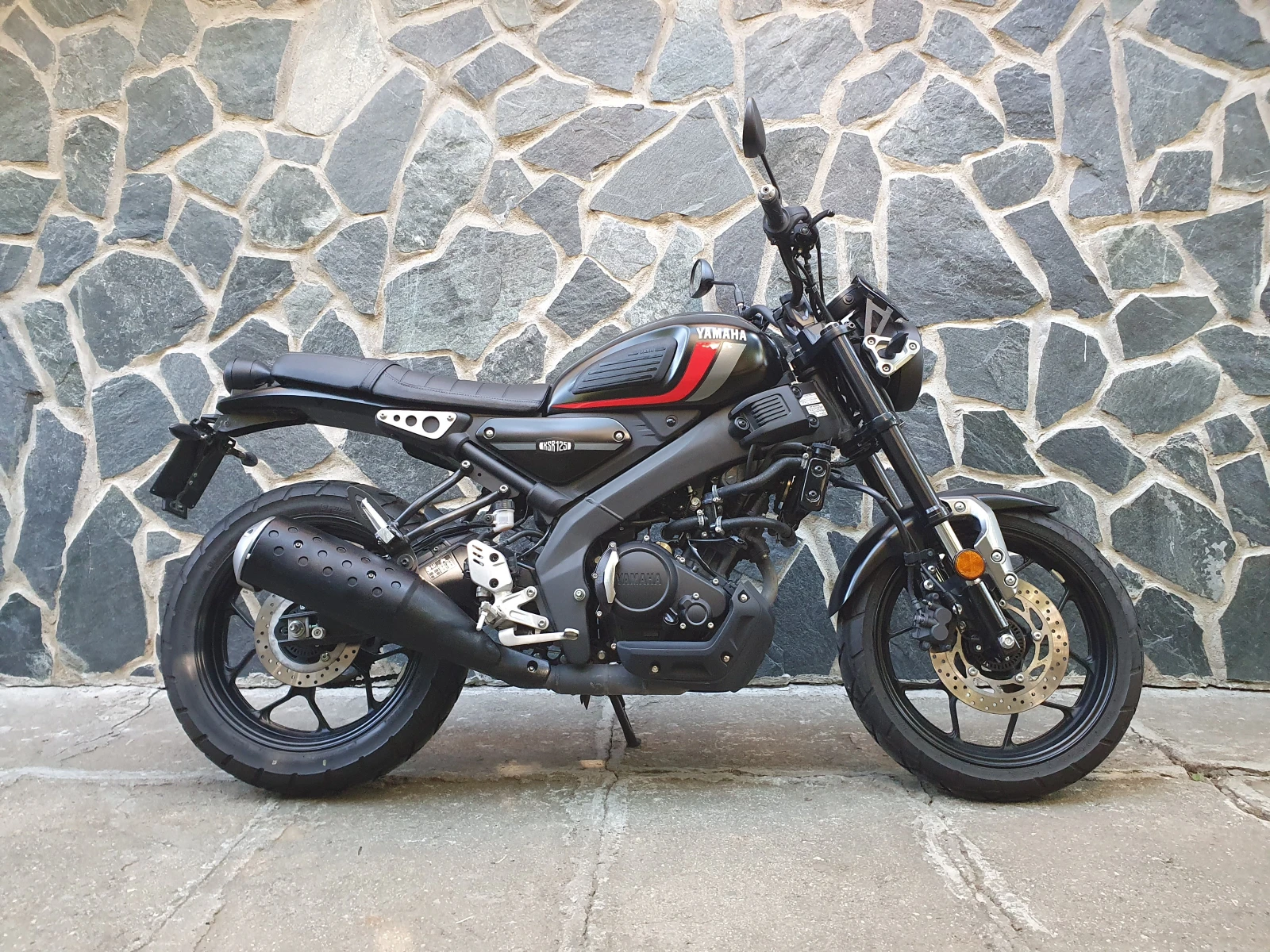 Yamaha XSR125 125i 3500km!, снимка 1