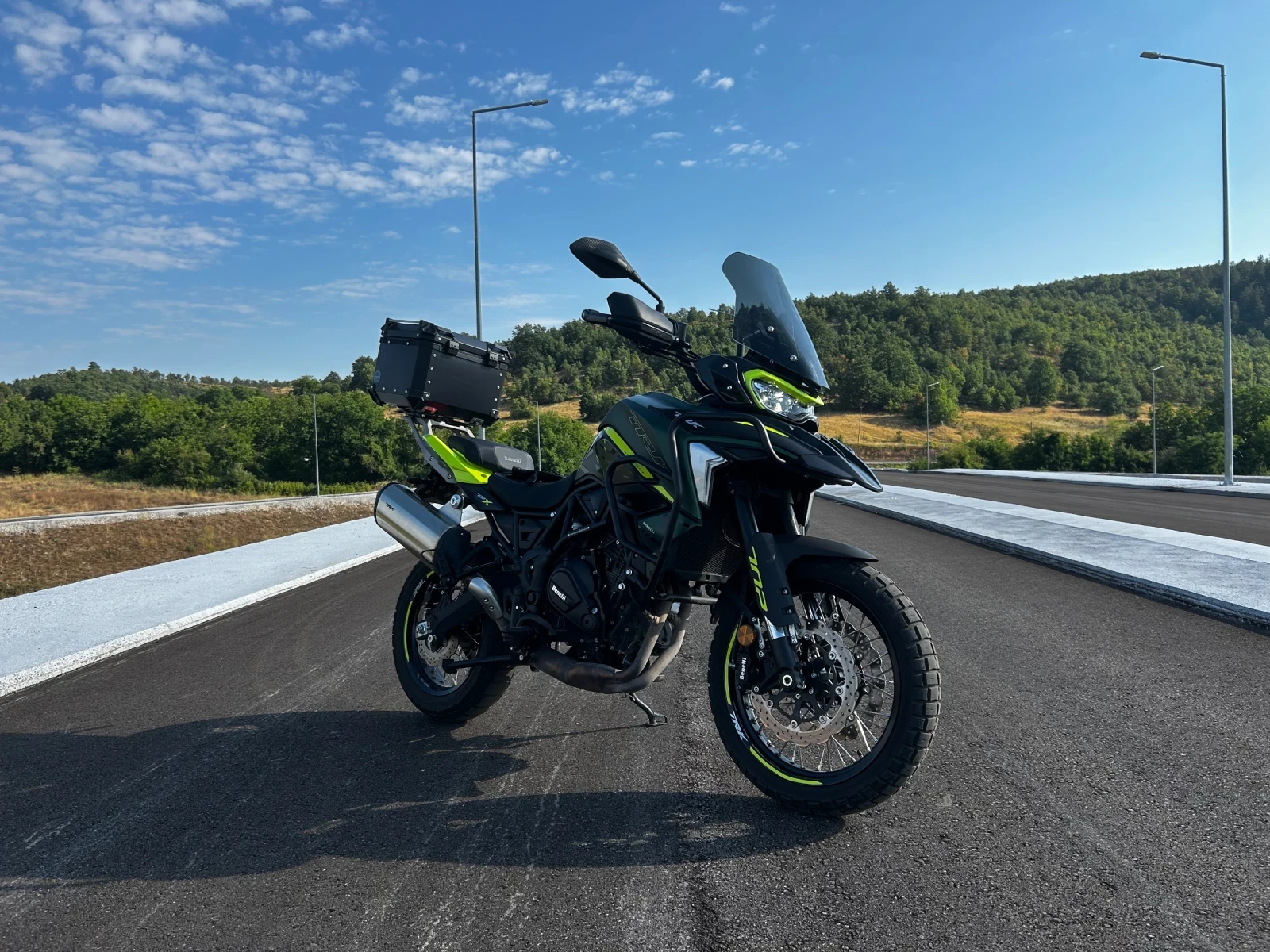 Benelli TRK 702X Гаранционен, снимка 5 - Мотоциклети и мототехника - 55089405