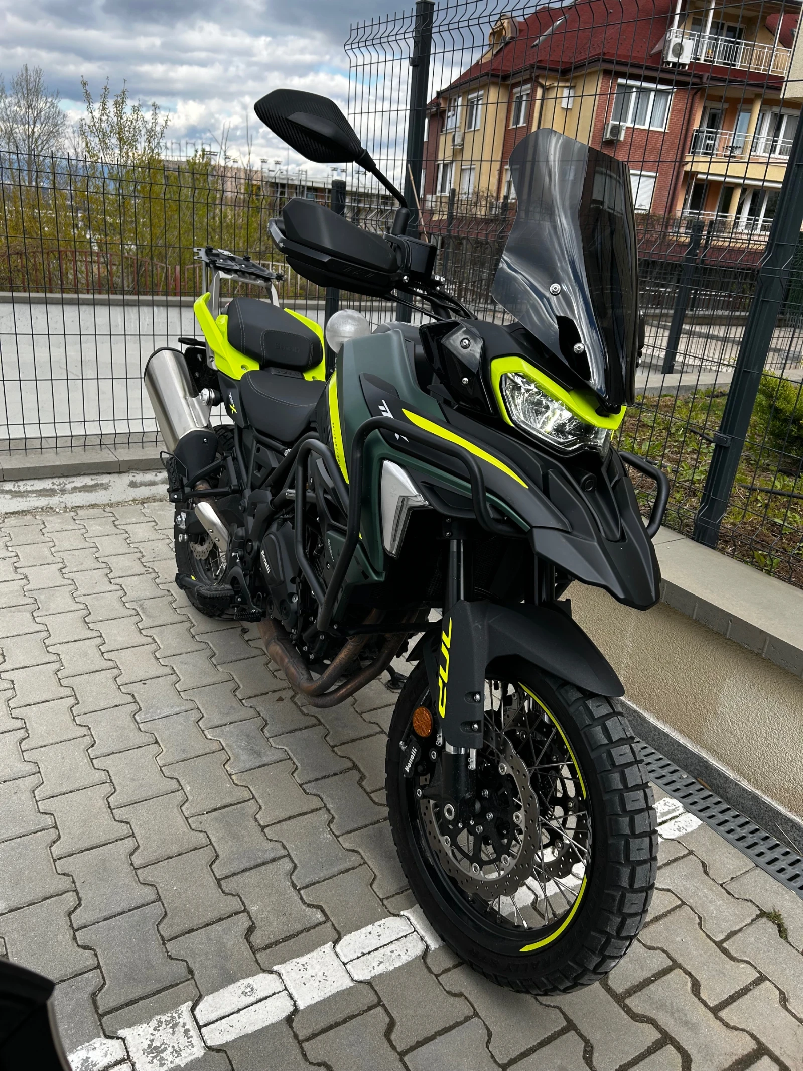 Benelli TRK 702X Гаранционен, снимка 12 - Мотоциклети и мототехника - 55089405