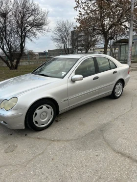 Mercedes-Benz C 220, снимка 2