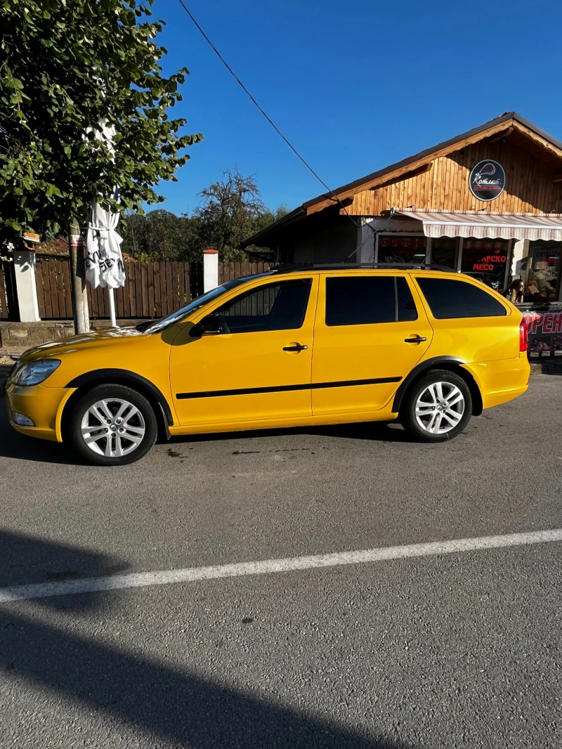 Skoda Octavia, снимка 10 - Автомобили и джипове - 45594119