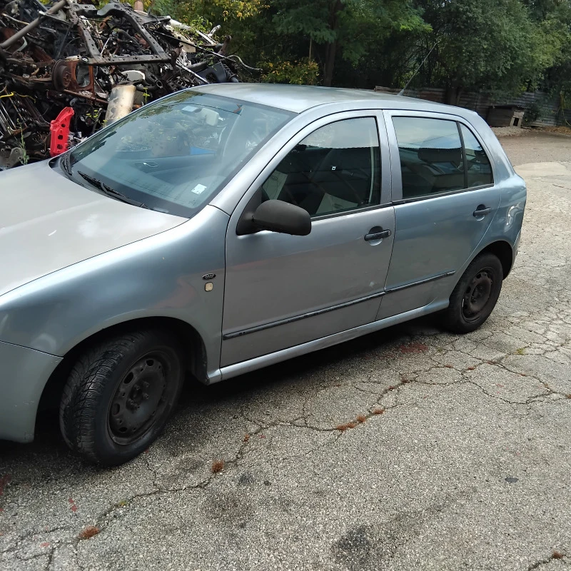 Skoda Fabia 1.4 16V 75 к.с., снимка 2 - Автомобили и джипове - 46667623