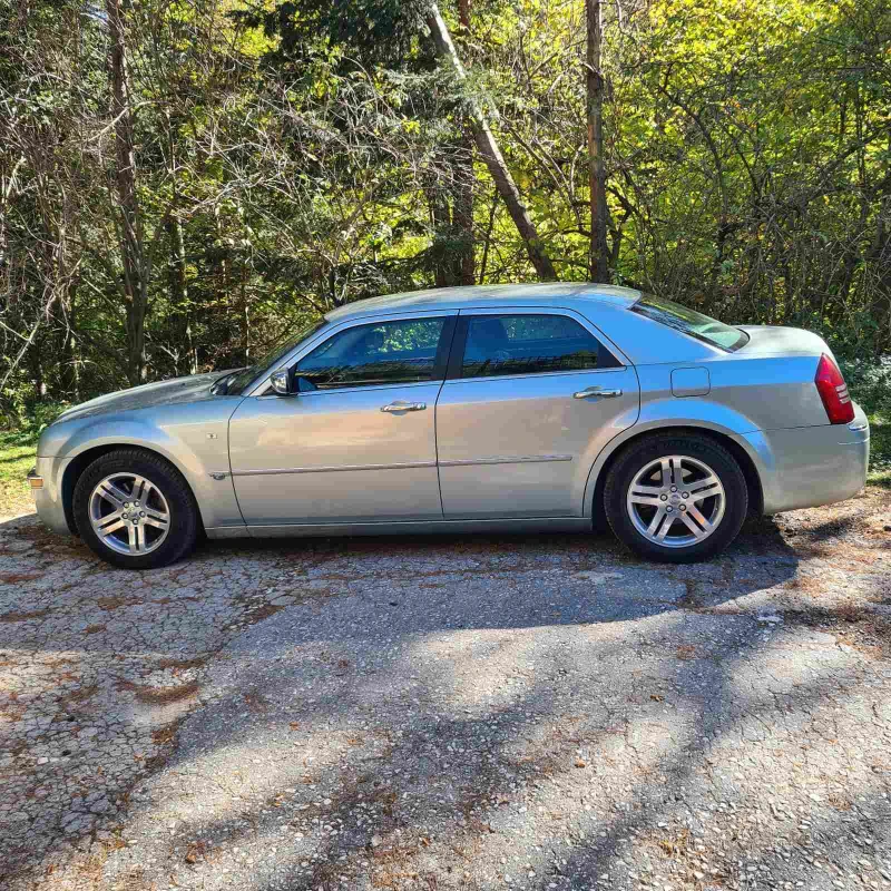 Chrysler 300c, снимка 4 - Автомобили и джипове - 48114765