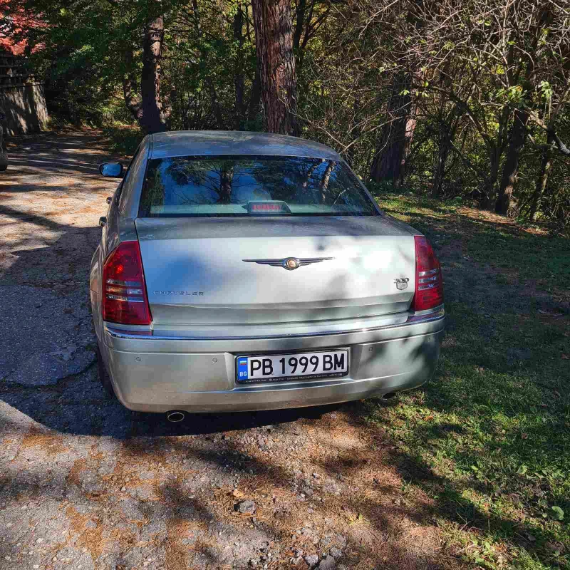 Chrysler 300c, снимка 5 - Автомобили и джипове - 48114765