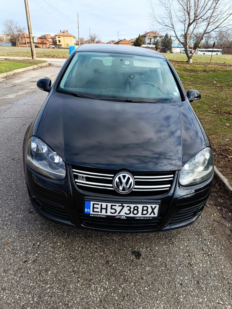 VW Golf GT Line, снимка 2 - Автомобили и джипове - 48272291