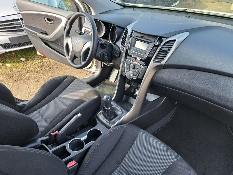 Hyundai I30 1.4 i - 100 KS., снимка 15 - Автомобили и джипове - 49282799