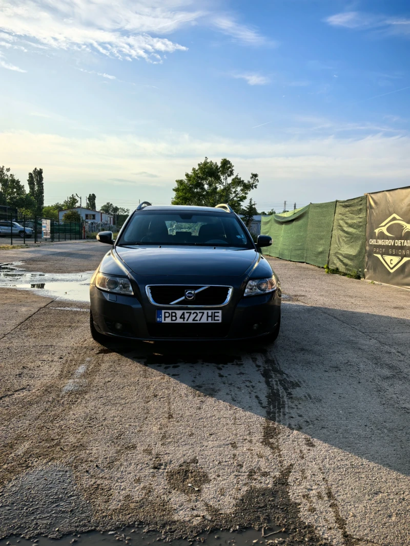Volvo V50 D5, снимка 2 - Автомобили и джипове - 52590694