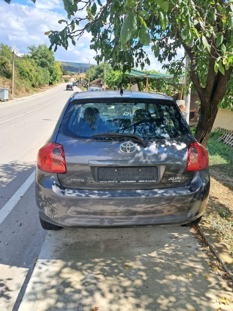 Toyota Auris D4D, снимка 4 - Автомобили и джипове - 51872911