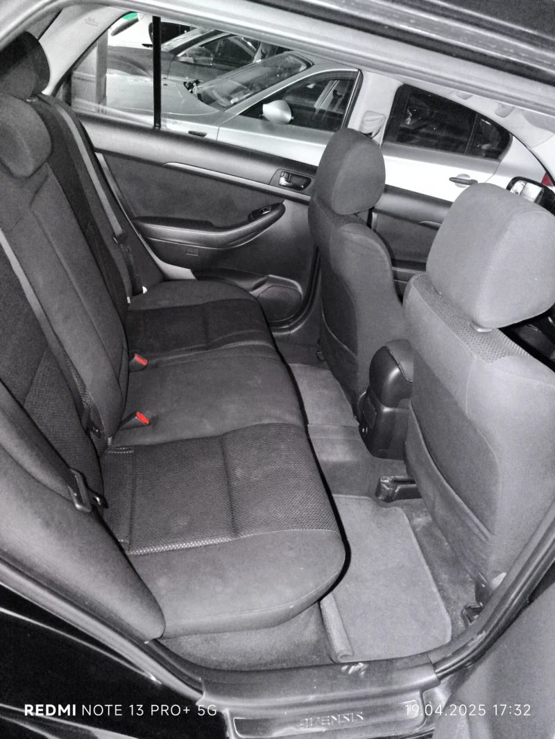 Toyota Avensis 2.0D, снимка 6 - Автомобили и джипове - 52568057