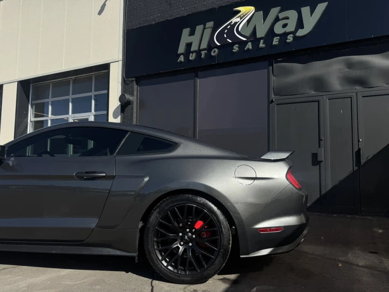 Ford Mustang GT* Coupe* RWD* АвтоКредит* (ЦЕНА ДО БГ), снимка 4 - Автомобили и джипове - 52504817