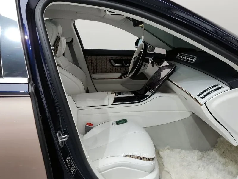 Mercedes-Benz S 680 Maybach S680 4Matic Haute Voiture Edition, снимка 11 - Автомобили и джипове - 54881645