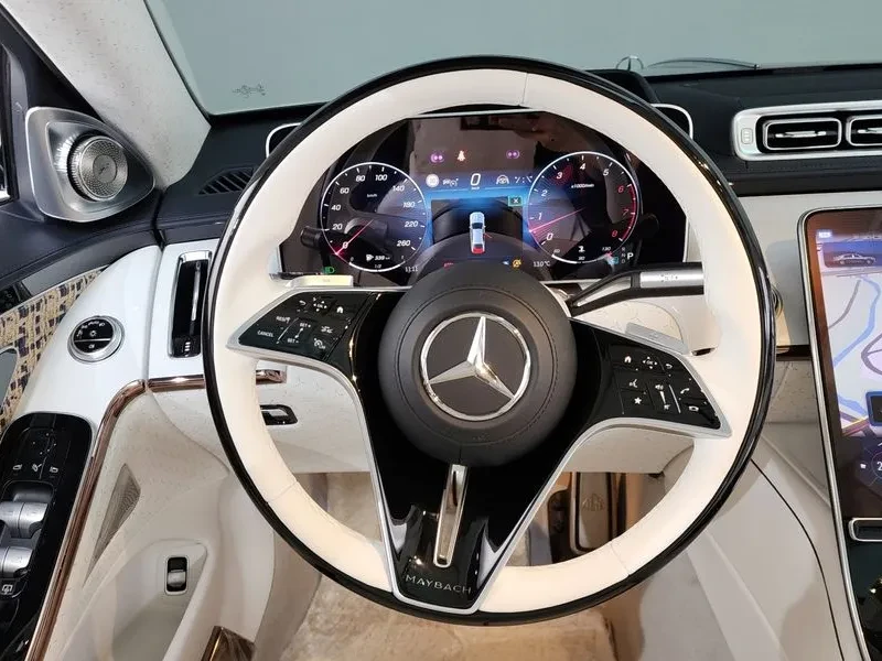 Mercedes-Benz S 680 Maybach S680 4Matic Haute Voiture Edition, снимка 13 - Автомобили и джипове - 54881645