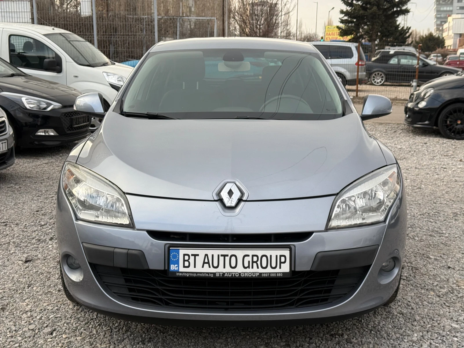 Renault Megane 1.6i 80000km * * 1-СОБСТВЕНИК * * ПЪЛНА ИСТОРИЯ* * - изображение 3