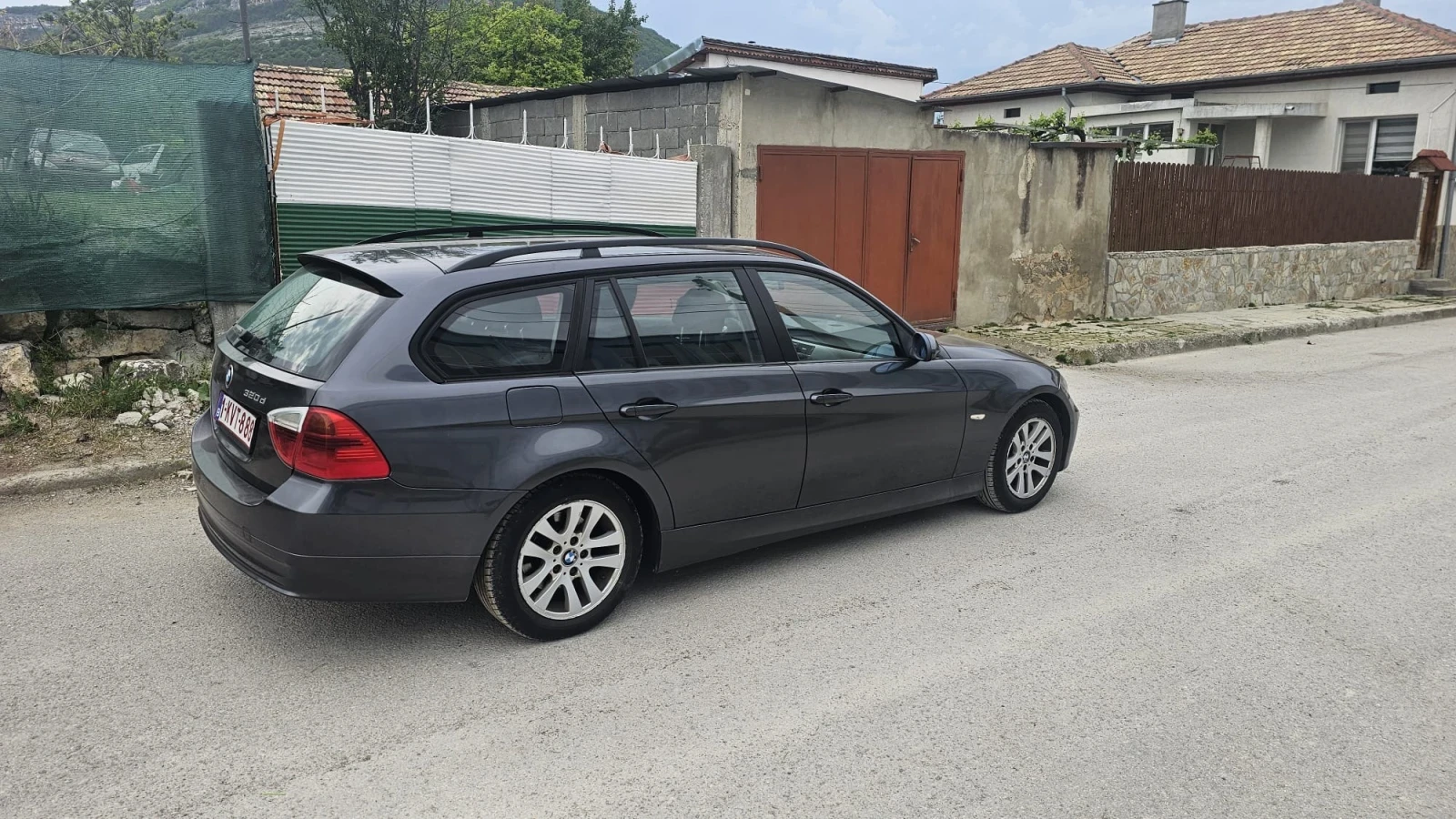 BMW 320  - изображение 3