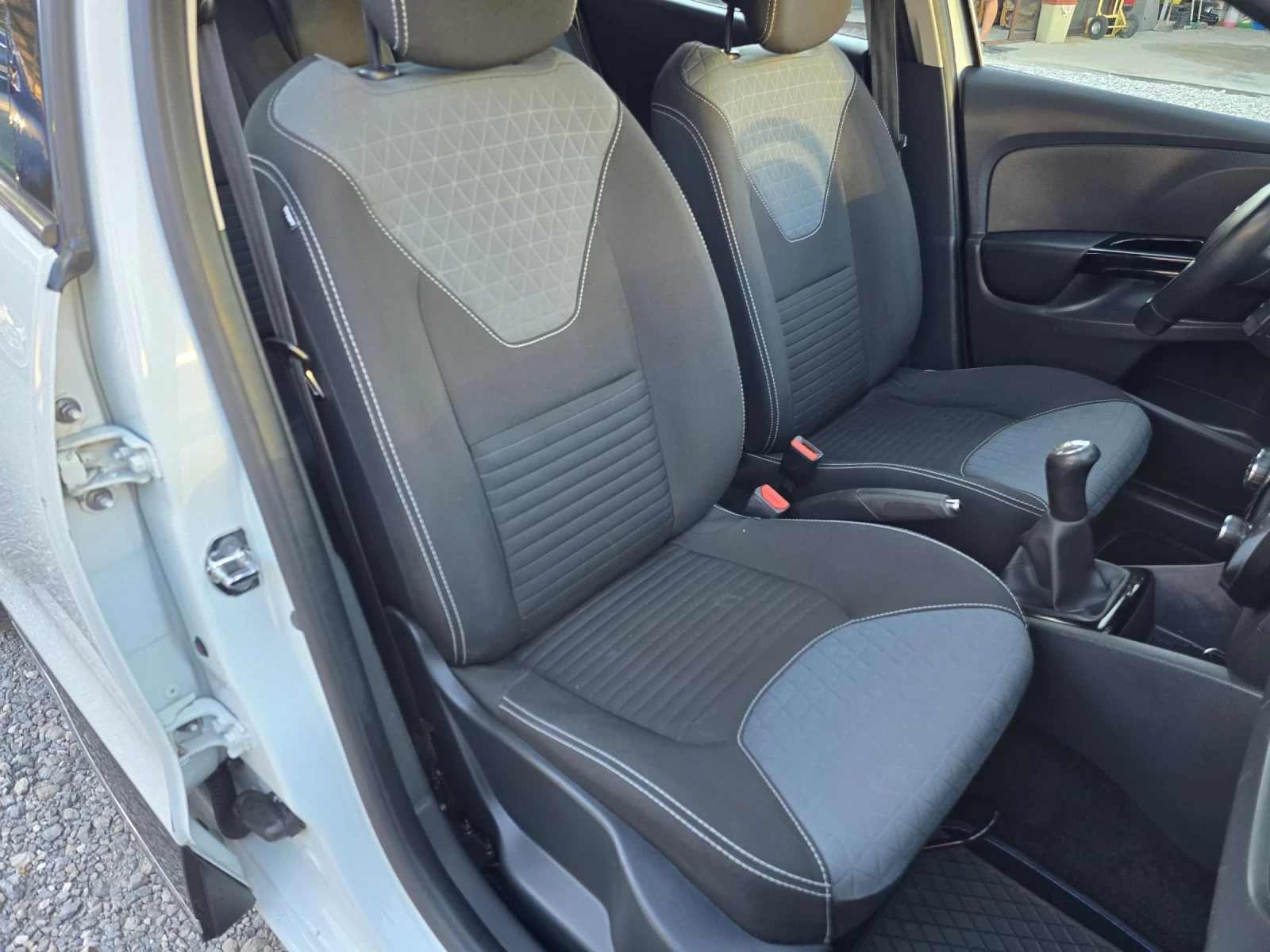 Renault Clio 0.9T - изображение 8
