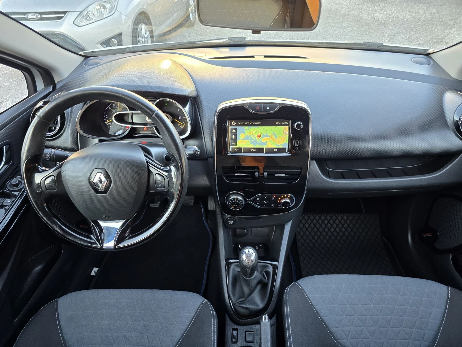 Renault Clio 0.9T - изображение 10