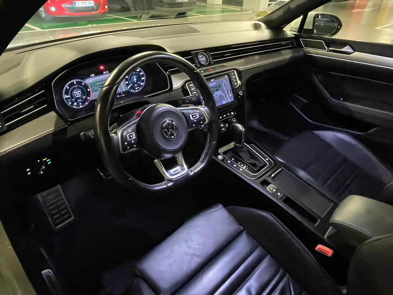 VW Passat R-LINE - изображение 9
