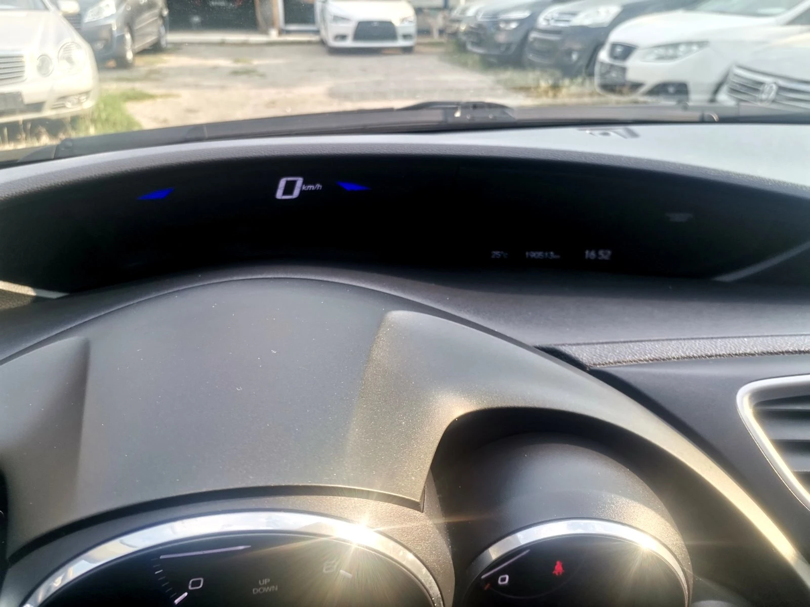 Honda Civic КАТО НОВ/NAVI - изображение 10