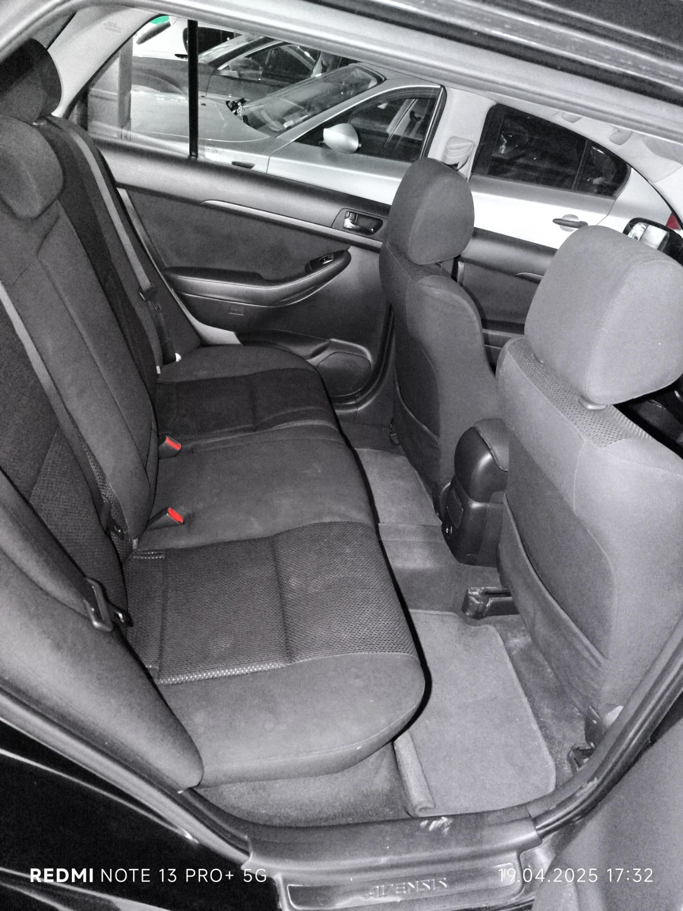 Toyota Avensis 2.0D - изображение 6