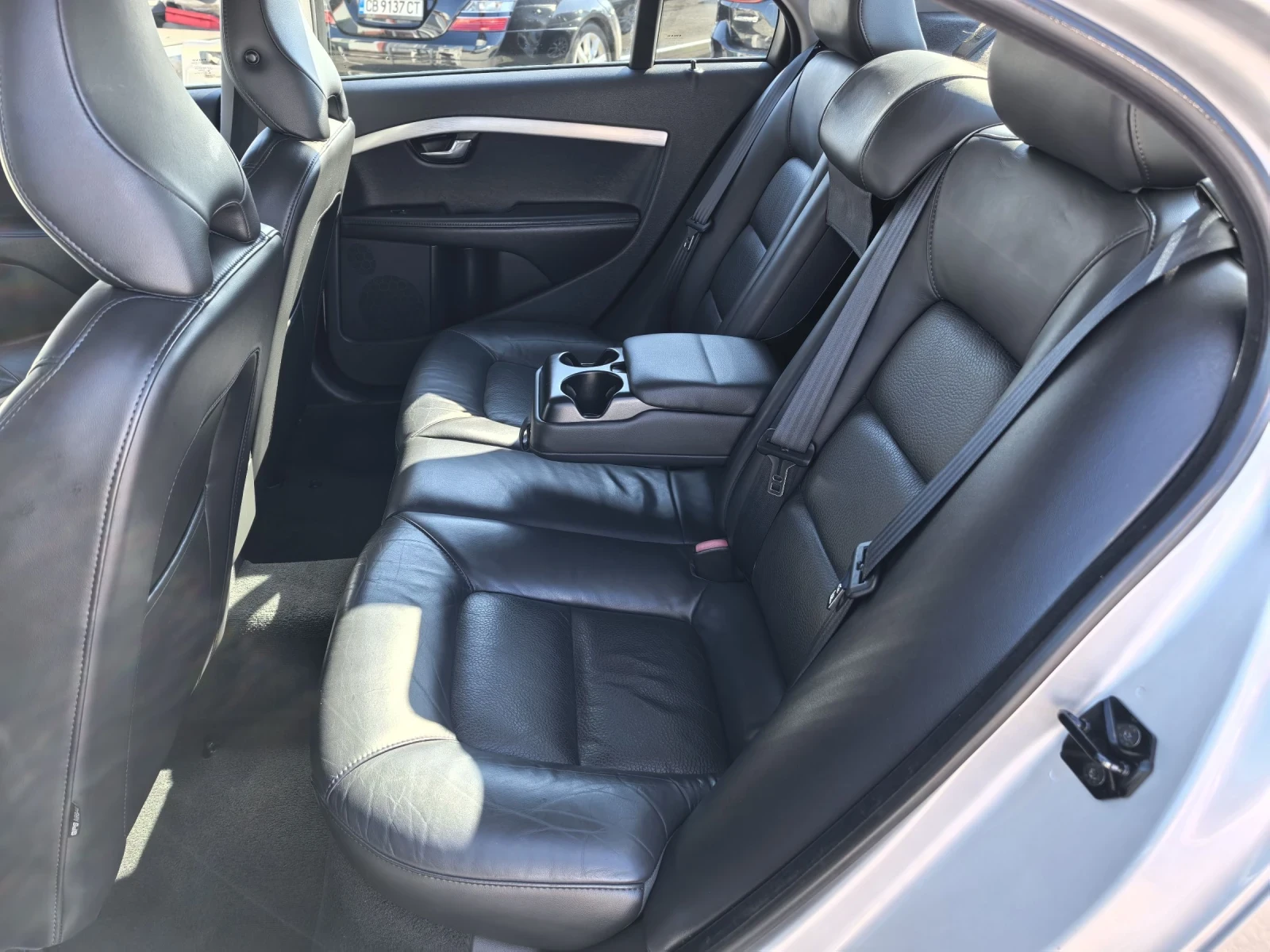 Volvo S80 2.0D4 163к.с* Automatic* Facelift* , снимка 9 - Автомобили и джипове - 53737954