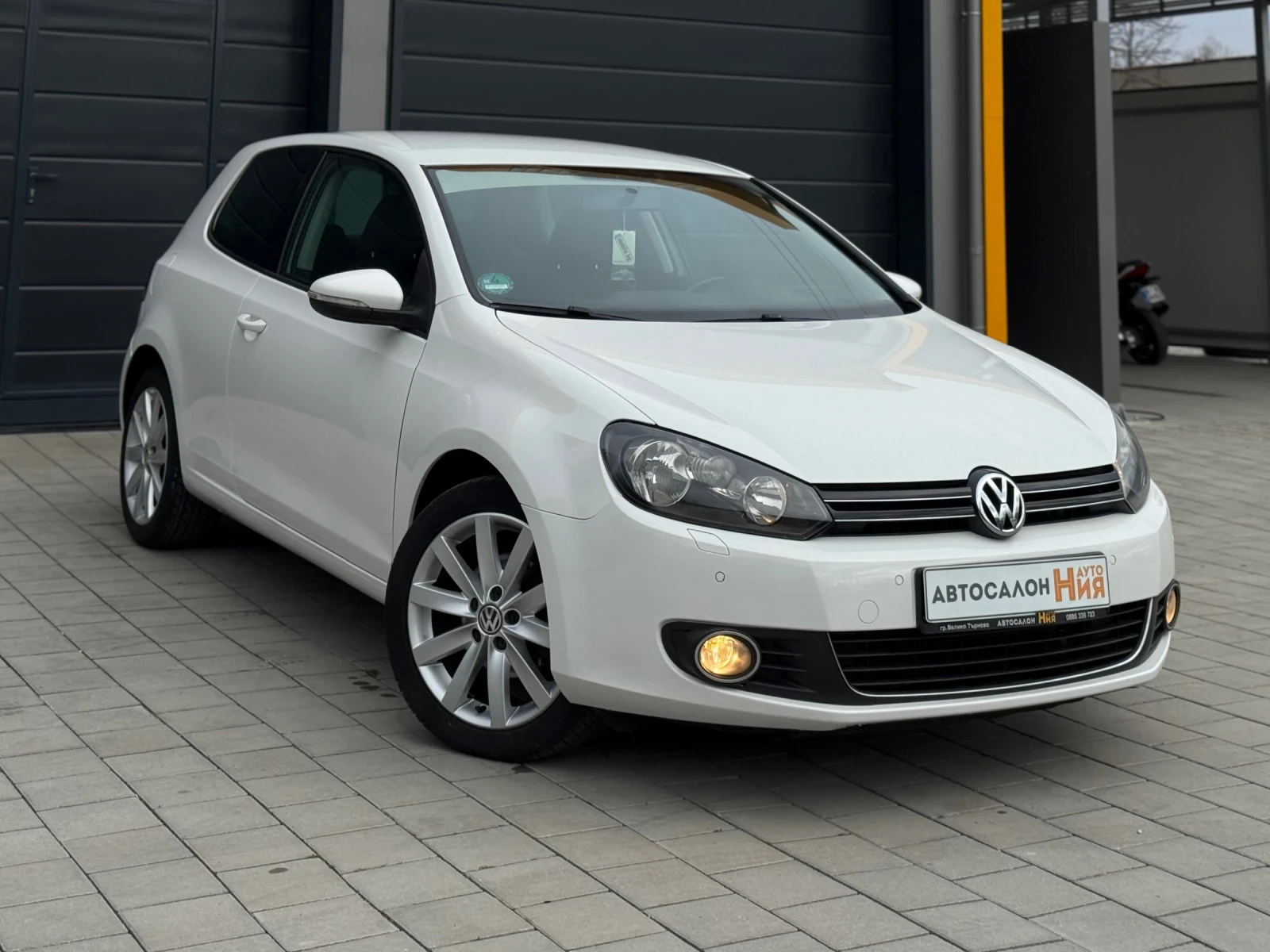 VW Golf 1.6TDI * Climatronic* , снимка 3 - Автомобили и джипове - 53927327