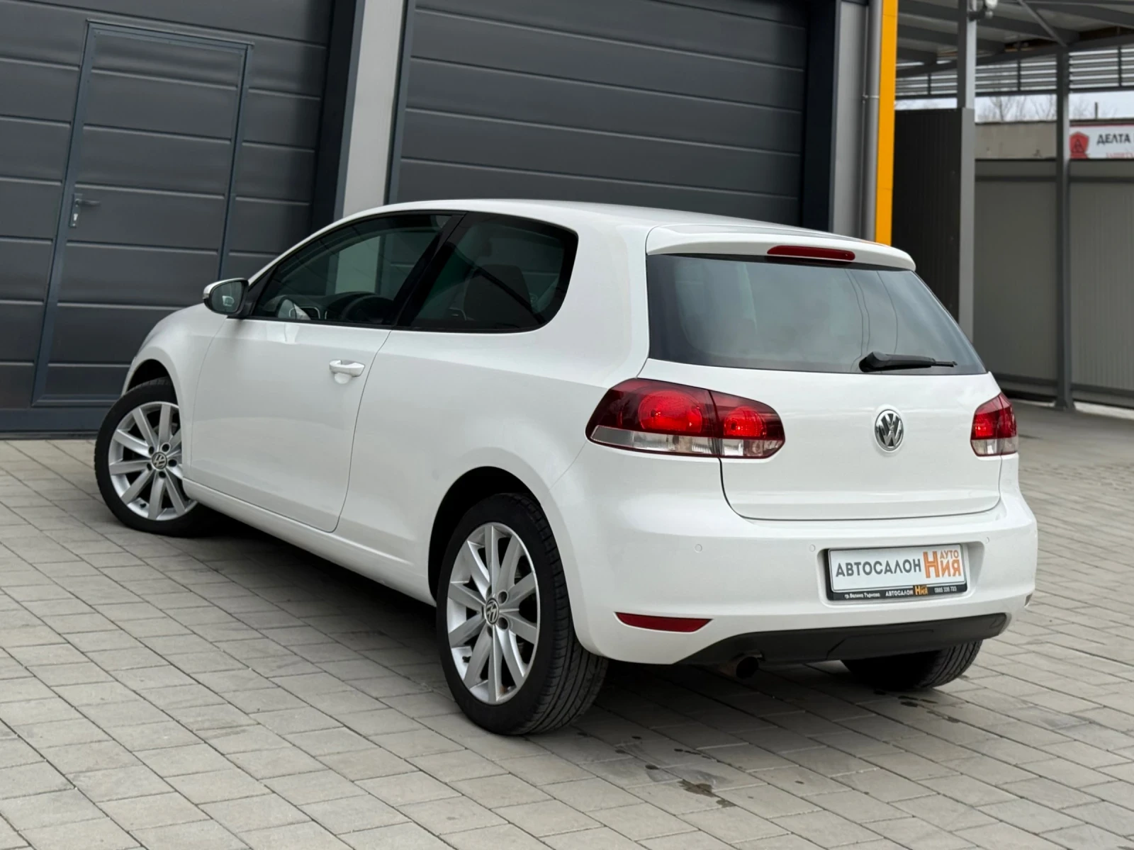 VW Golf 1.6TDI * Climatronic* , снимка 5 - Автомобили и джипове - 53927327