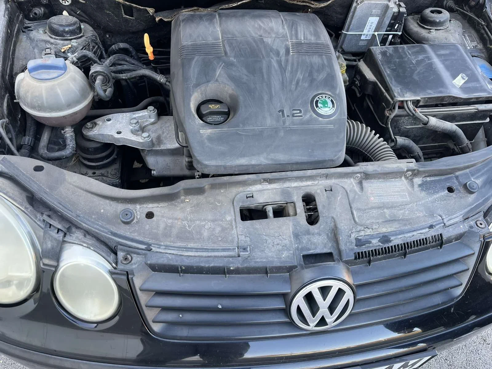 VW Polo 1.2i, снимка 10 - Автомобили и джипове - 53933009