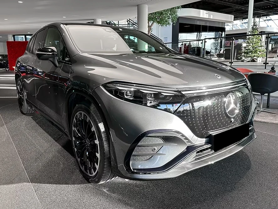 Mercedes-Benz EQS 450 SUV 4-MATIC AMG NIGHT-PAKET BURMESTER PANORAMA, снимка 2 - Автомобили и джипове - 54128216