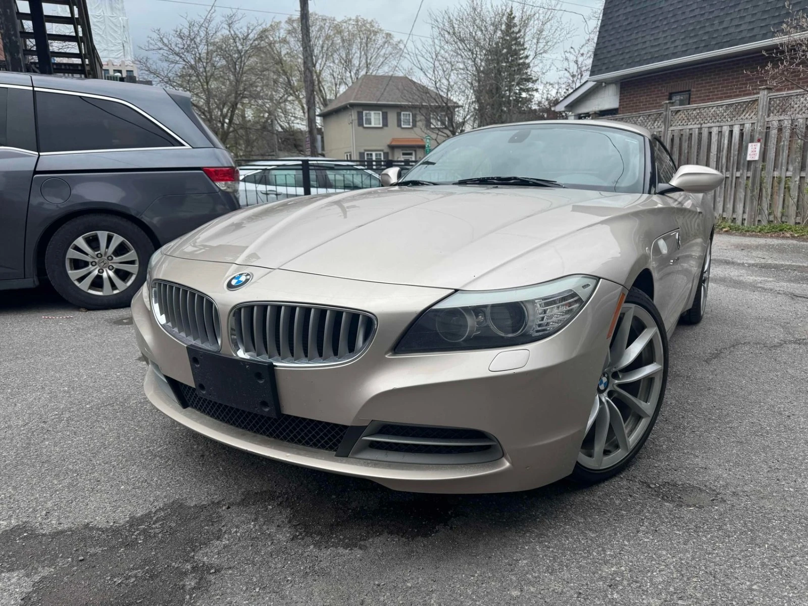 BMW Z4 sDrive35i/Keyless/Camera, снимка 2 - Автомобили и джипове - 54394088